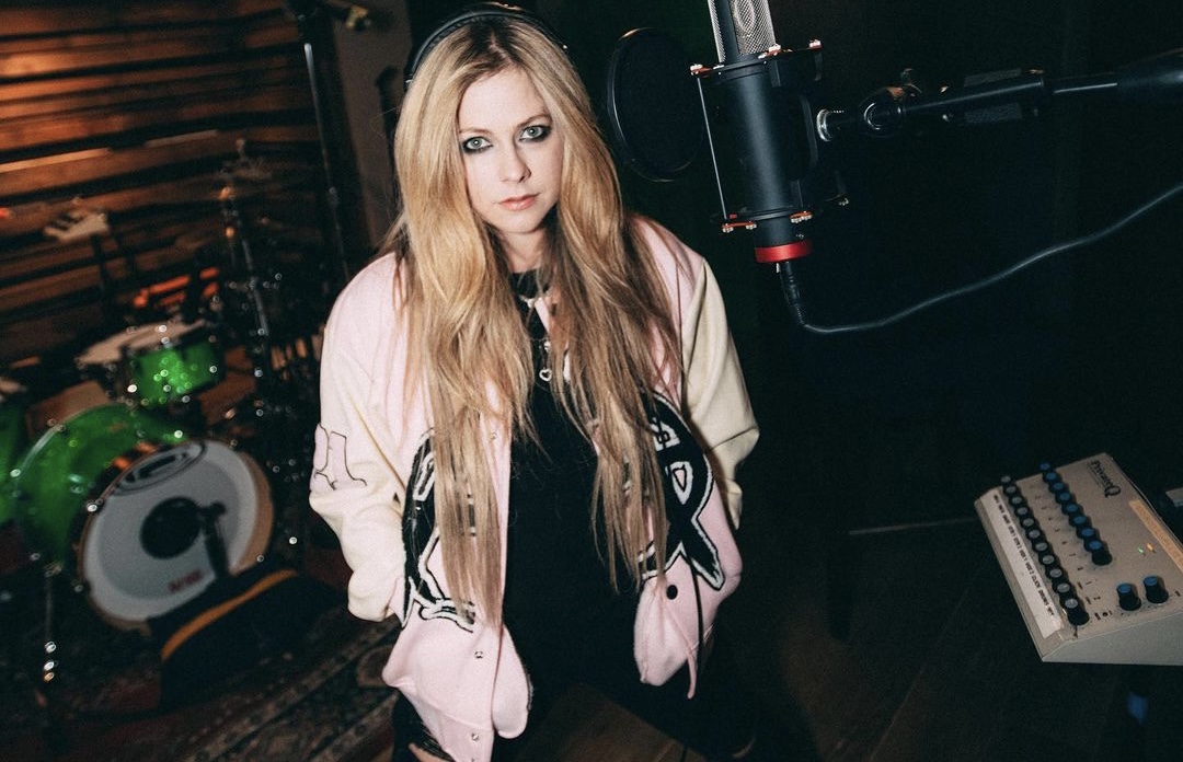 Avril Lavigne Prepara Nou Disc De Rock Sense Balades R Dio Capital De