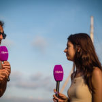 Anna Salvadó i Narcís Ferrer a l’especial de Ràdio Capital, “Una cantada diferent” a la Cantada d’hanaveres de Calella de Palafrugell.   Fotografia: Laia Serch