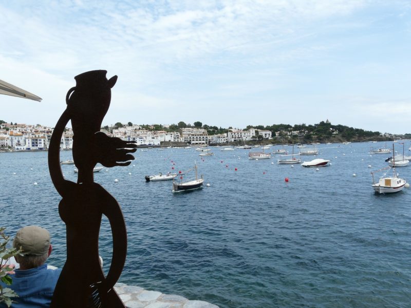 Monument a la Lídia de Cadaqués, de Ramon Moscardó, a la riba Pitxot